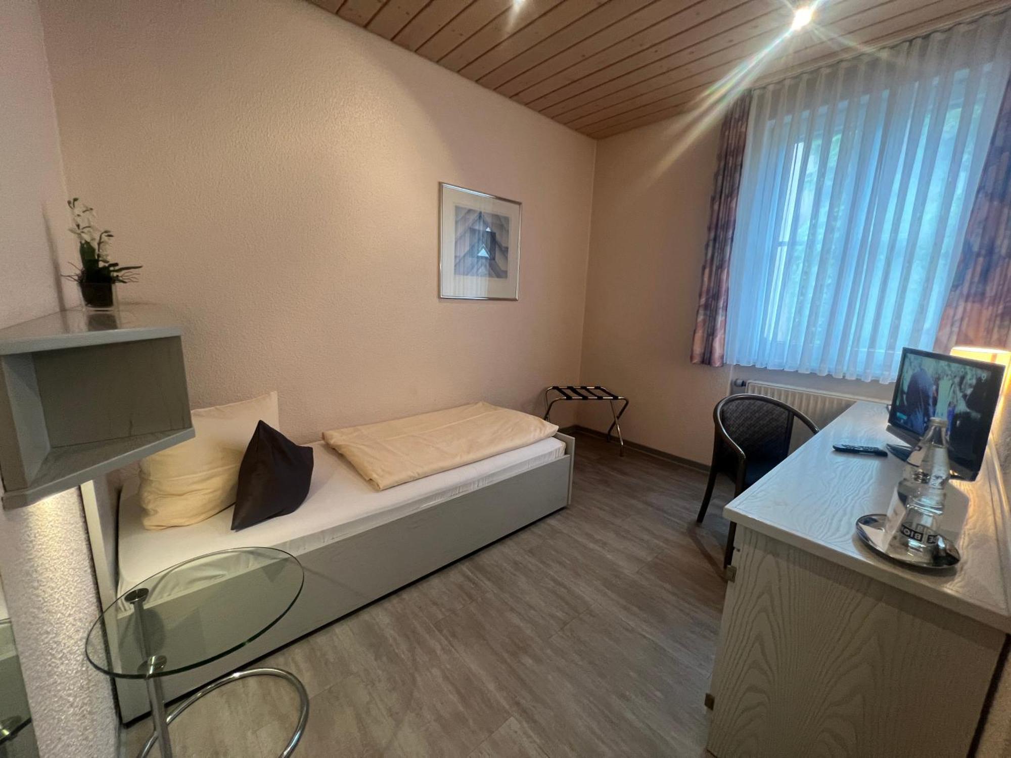 Hotel Cronberger Hof Ladenburg Ngoại thất bức ảnh