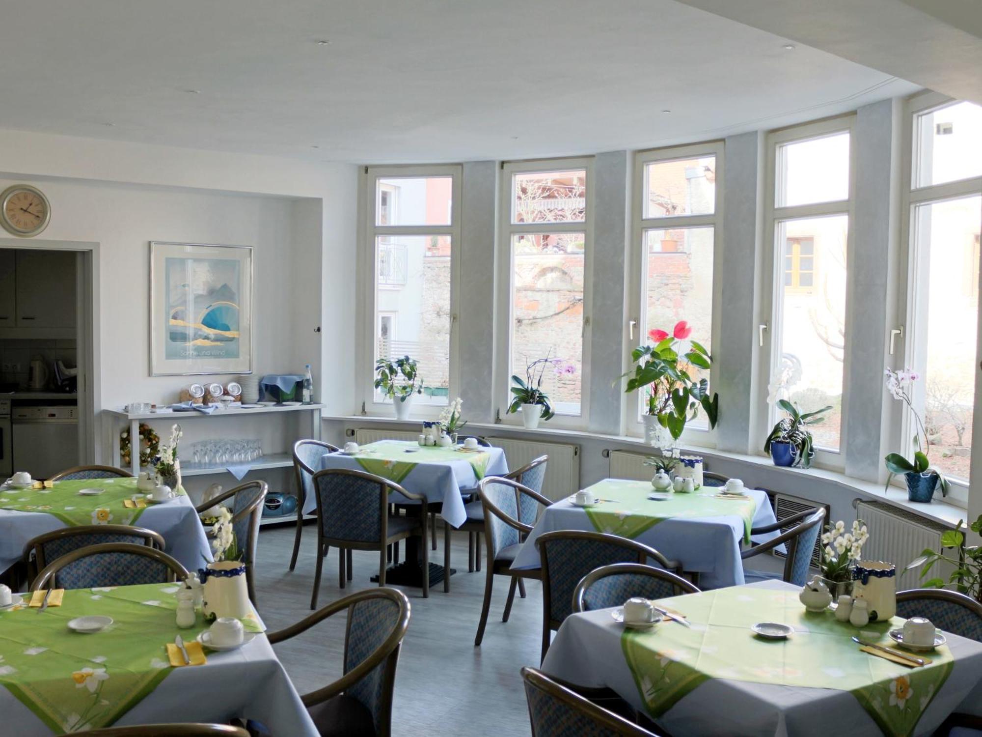 Hotel Cronberger Hof Ladenburg Ngoại thất bức ảnh