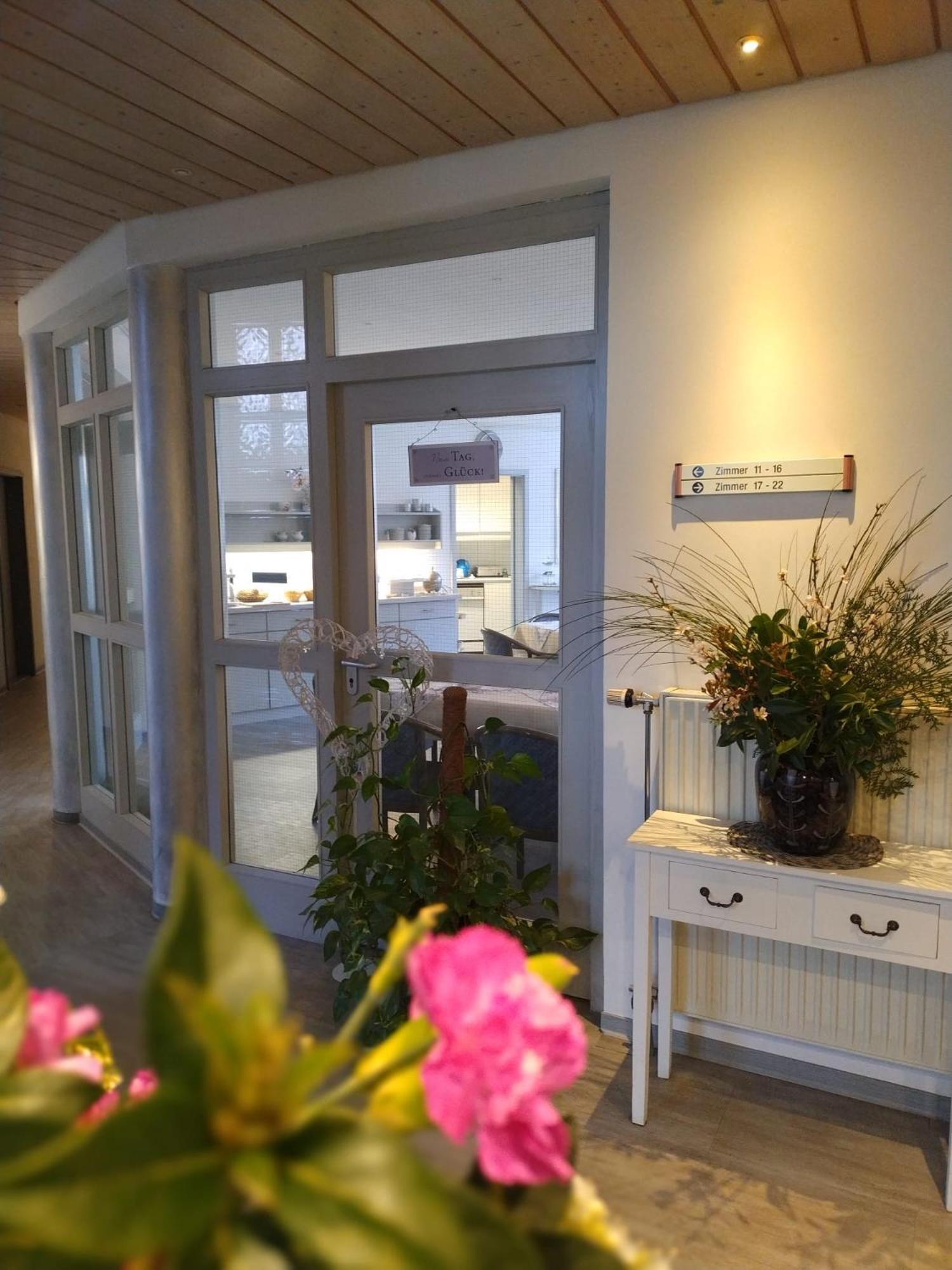 Hotel Cronberger Hof Ladenburg Ngoại thất bức ảnh